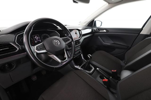Volkswagen T-Cross image 2