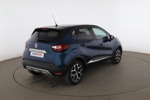 Renault Captur image 2