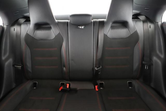 Mercedes Benz Cla image 4