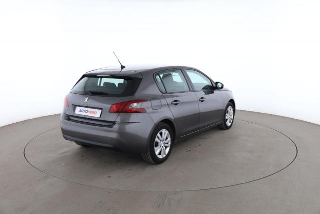 Peugeot 308 image 9
