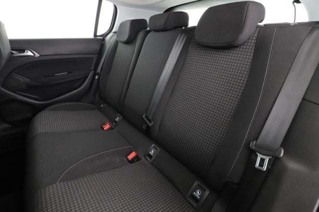 Peugeot 308 image 8