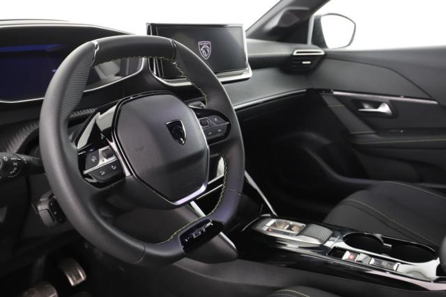 Peugeot 208 image 1