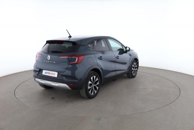 Renault Captur image 1