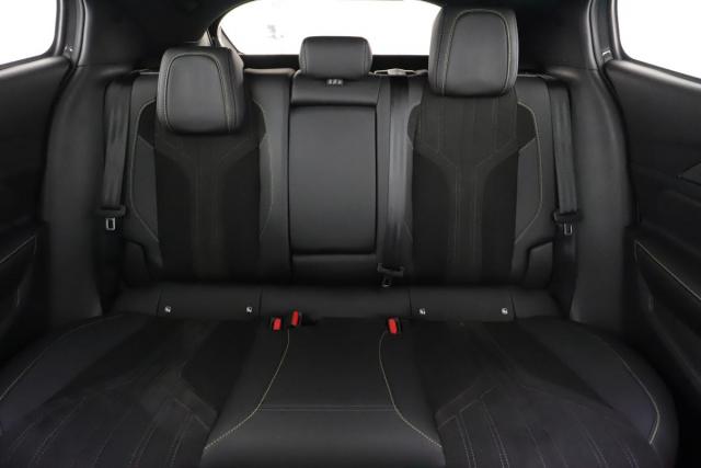 Peugeot 408 image 9