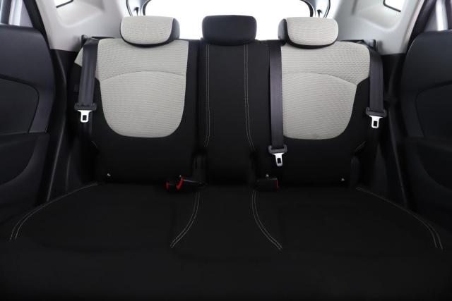 Renault Captur image 9
