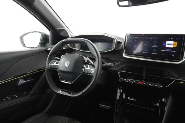 Peugeot 208 image 2