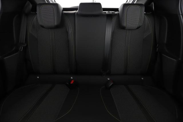 Peugeot 208 image 1