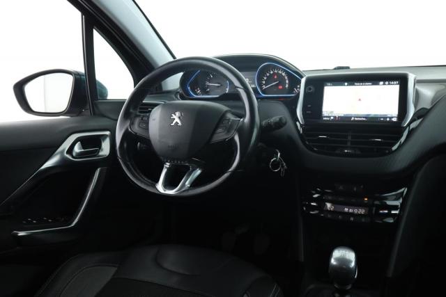 Peugeot 2008 image 1