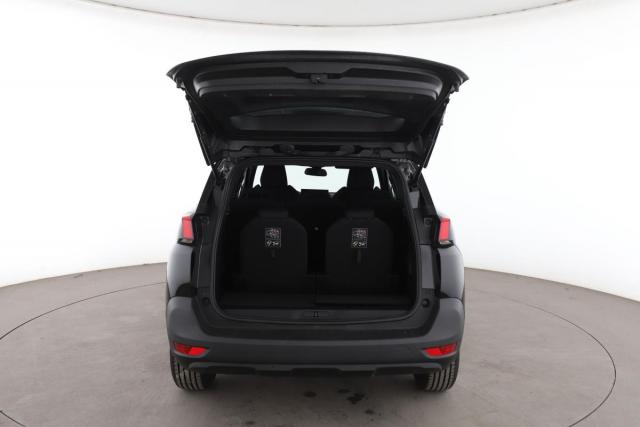 Peugeot 5008 image 6