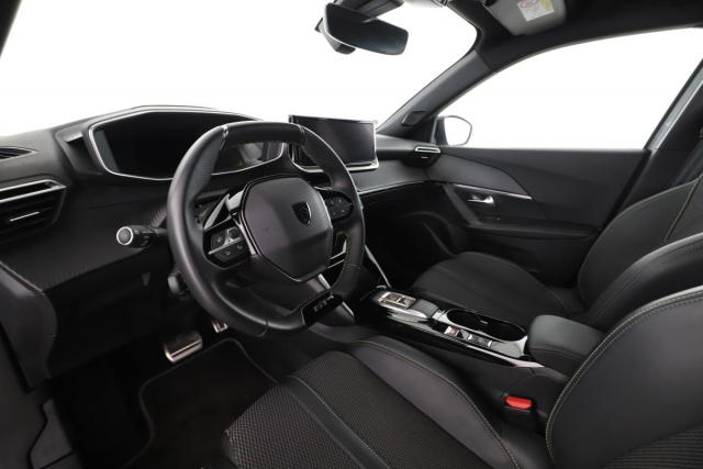 Peugeot 2008 image 8