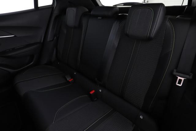 Peugeot 2008 image 7