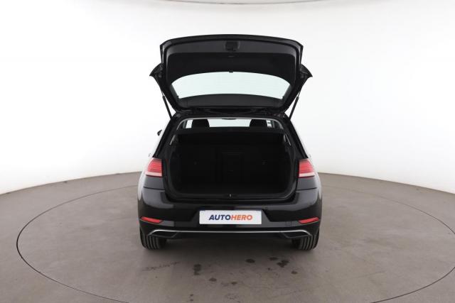 Volkswagen Golf image 3