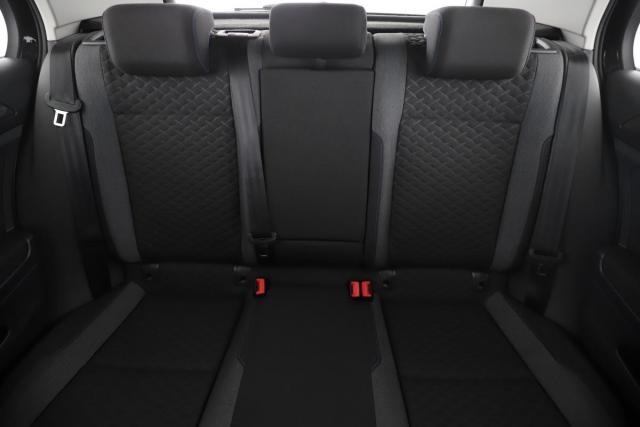 Volkswagen Golf image 2