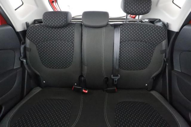 Renault Captur image 2