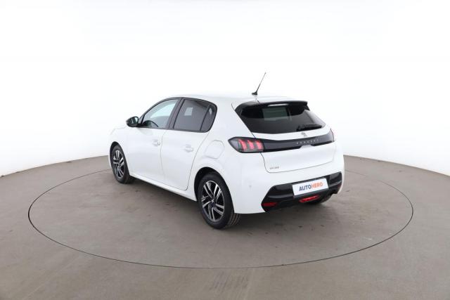 Peugeot 208 image 1