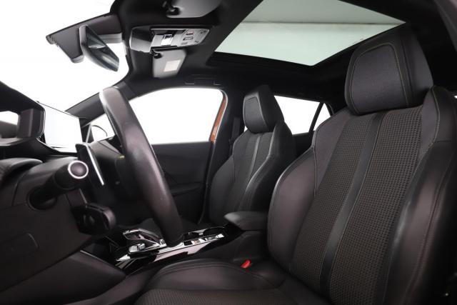Peugeot 2008 image 7