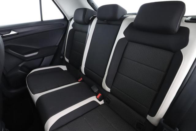 Volkswagen T-Roc image 7