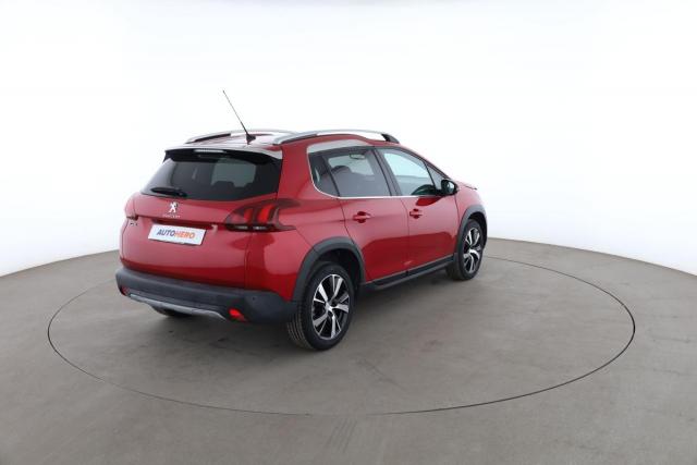 Peugeot 2008 image 8