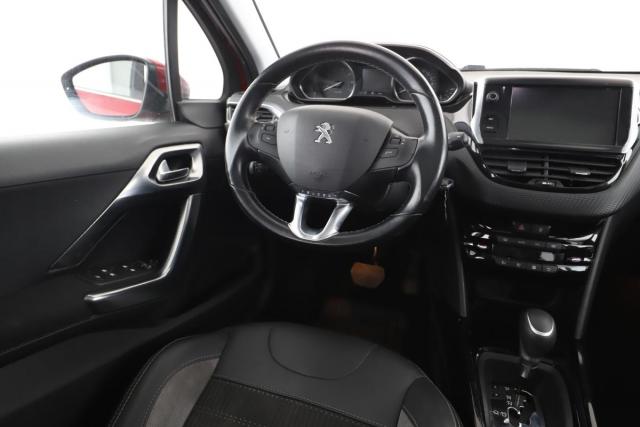 Peugeot 2008 image 1