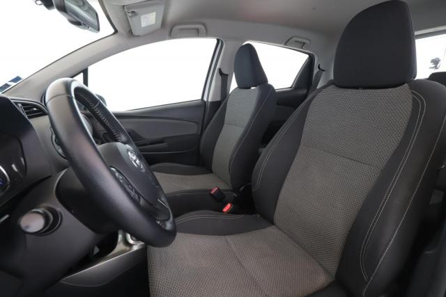 Toyota Yaris image 2