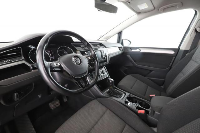 Volkswagen Touran image 6
