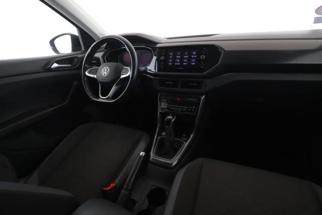Volkswagen T-Cross image 2