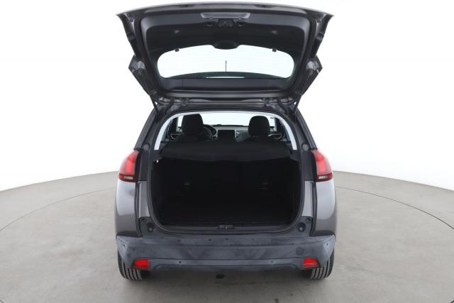 Peugeot 2008 image 2