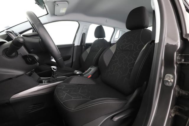 Peugeot 2008 image 7