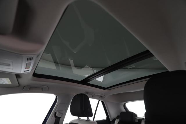 Volkswagen T-Roc image 3