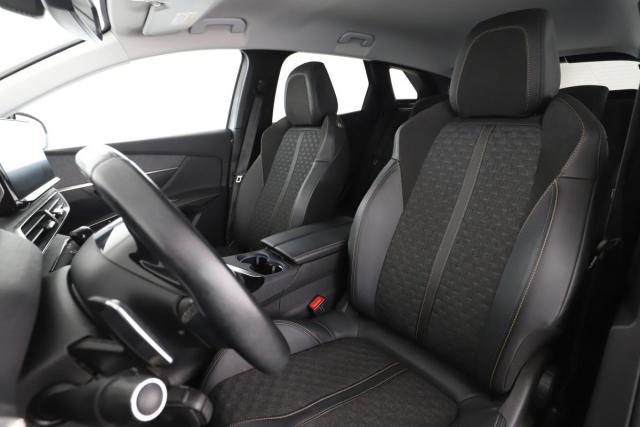 Peugeot 3008 image 3