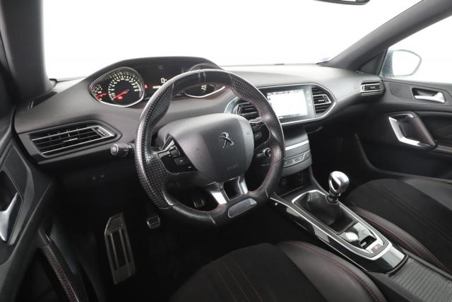 Peugeot 308 image 8