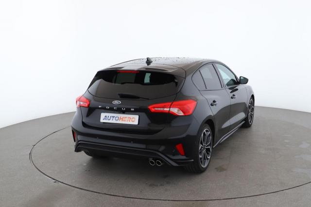 Ford Focus image 5