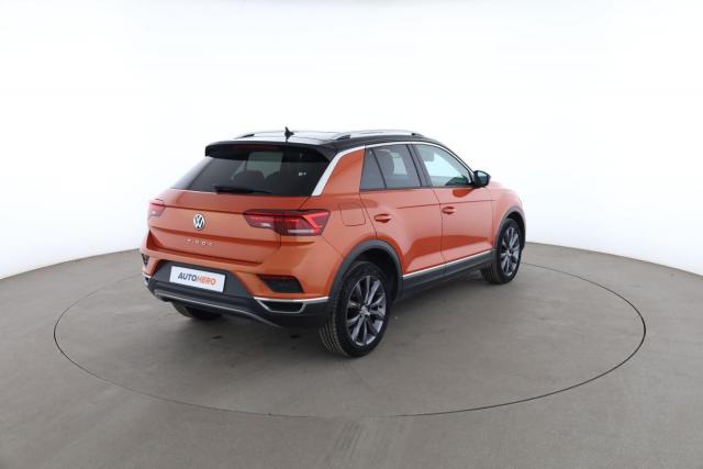 Volkswagen T-Roc image 8