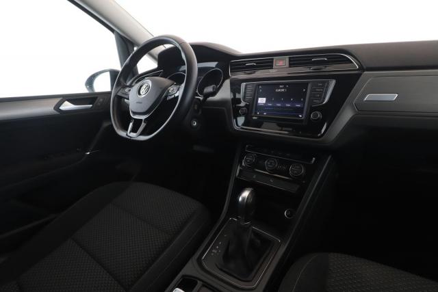 Volkswagen Touran image 6