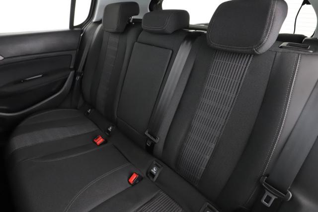 Peugeot 308 image 2