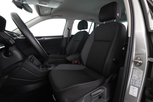 Volkswagen Tiguan image 8