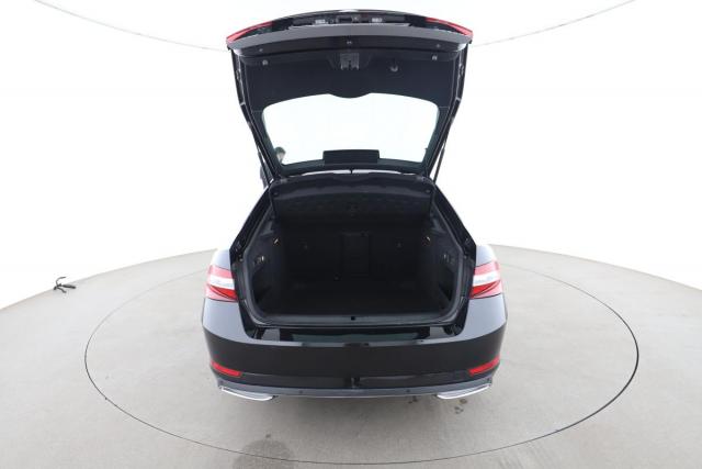 Skoda Superb image 3