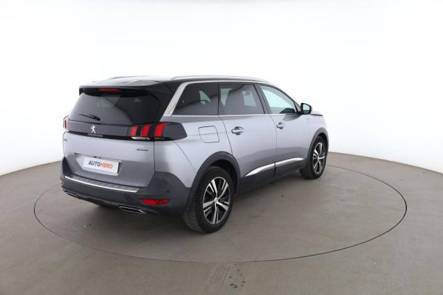 Peugeot 5008 image 9