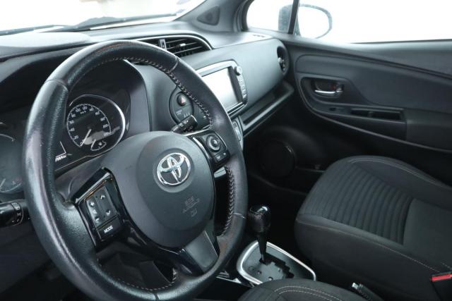 Toyota Yaris image 7