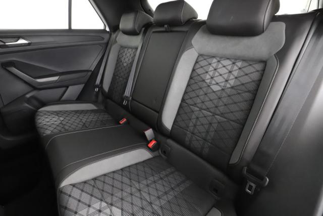 Volkswagen T-Roc image 2