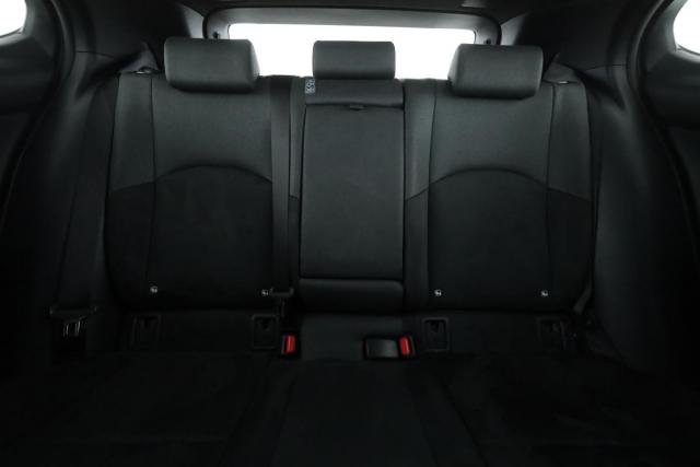Lexus Ux image 5