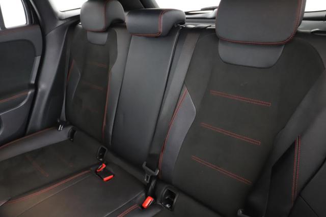 Mercedes Benz Gla image 6