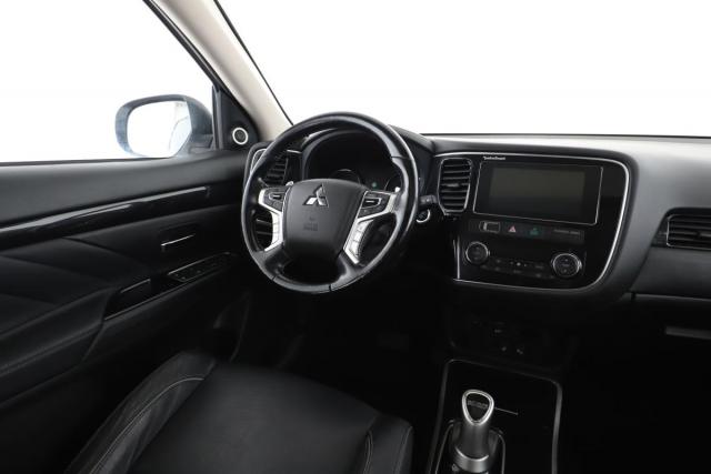 Mitsubishi Outlander image 4