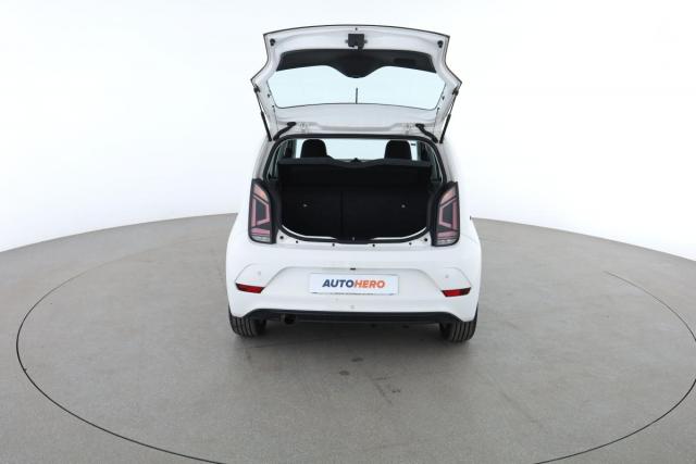 Volkswagen Up! image 3