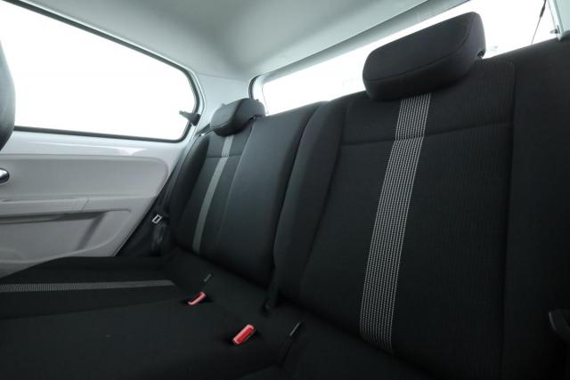 Volkswagen Up! image 9
