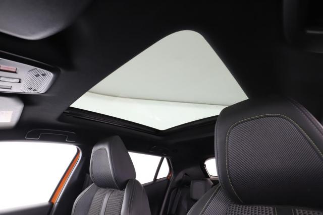 Peugeot 2008 image 1