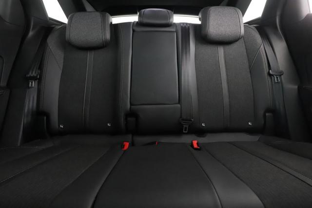 Peugeot 3008 image 9