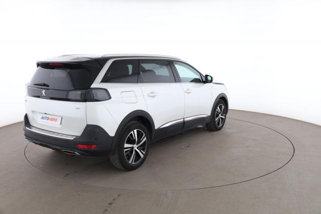 Peugeot 5008 image 2