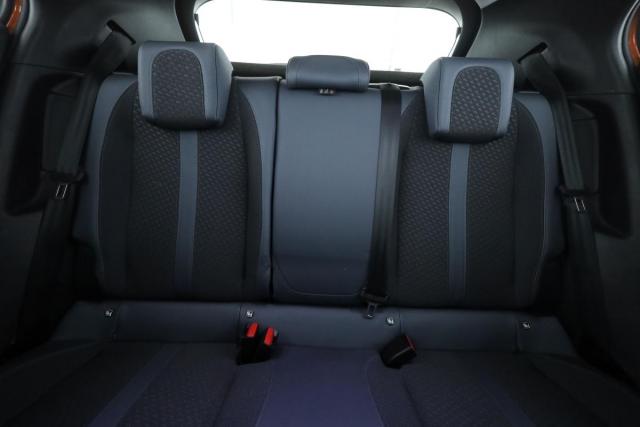 Peugeot 2008 image 7