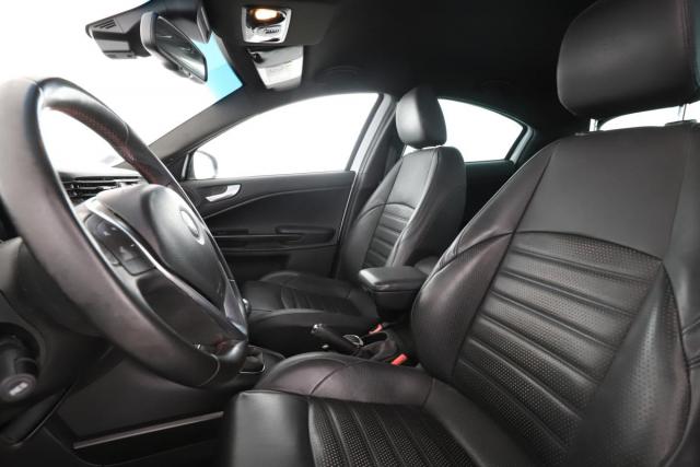Alfa Romeo Giulietta image 9